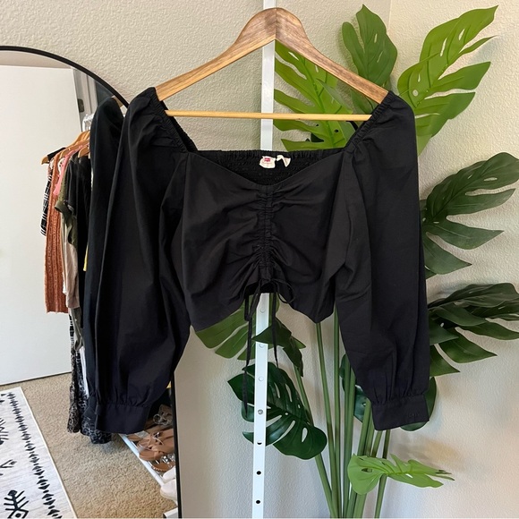 Levi's Tops - ✨ Levi’s Black Ruched Long Sleeve Crop Top S | Puff Sleeve Square Neck Blouse